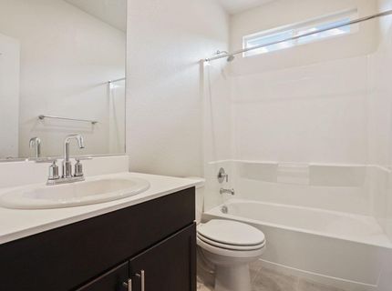 1863 Lateral Ave, Manteca, CA 95337 Photo