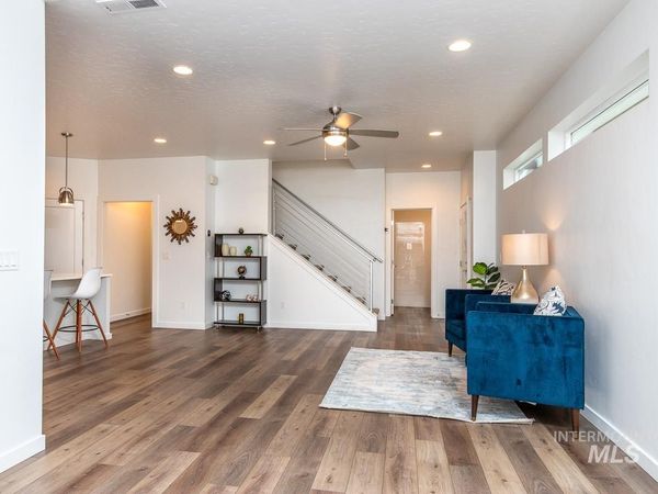 795 E Bissett St, Meridian, ID 83642