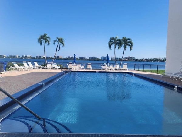 1516 S Lakeside Drive, Unit 206, Lake Worth Beach, FL 33460
