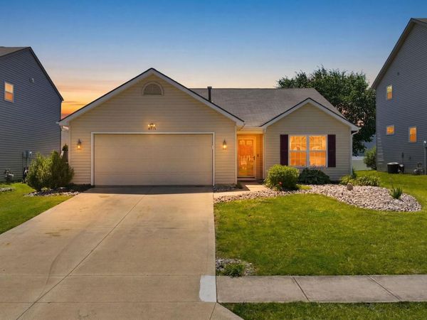 4915 Pocono Crossing, Fort Wayne, IN 46808