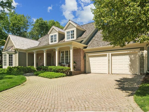 672 S Balmoral Court , Lake Forest, IL 60045