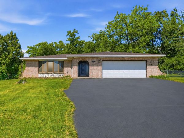 8800 W 104th Street , Palos Hills, IL 60465