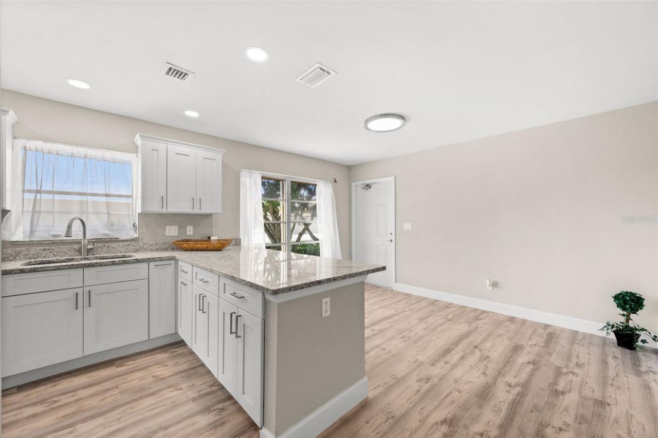 1345 SE 40th Terrace , Unit 2E, Cape Coral, FL 33904 Photo