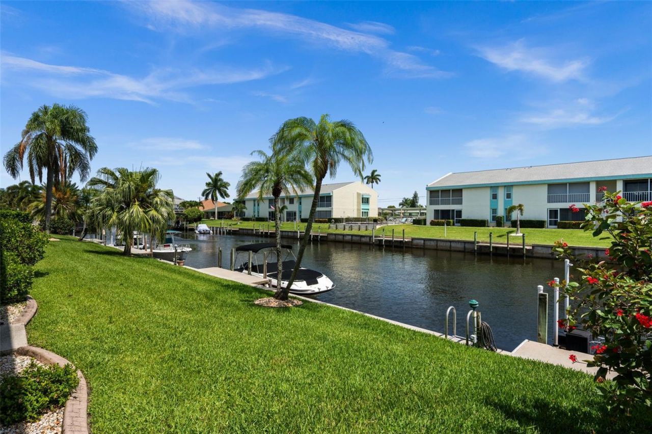 1345 SE 40th Terrace , Unit 2E, Cape Coral, FL 33904 Photo