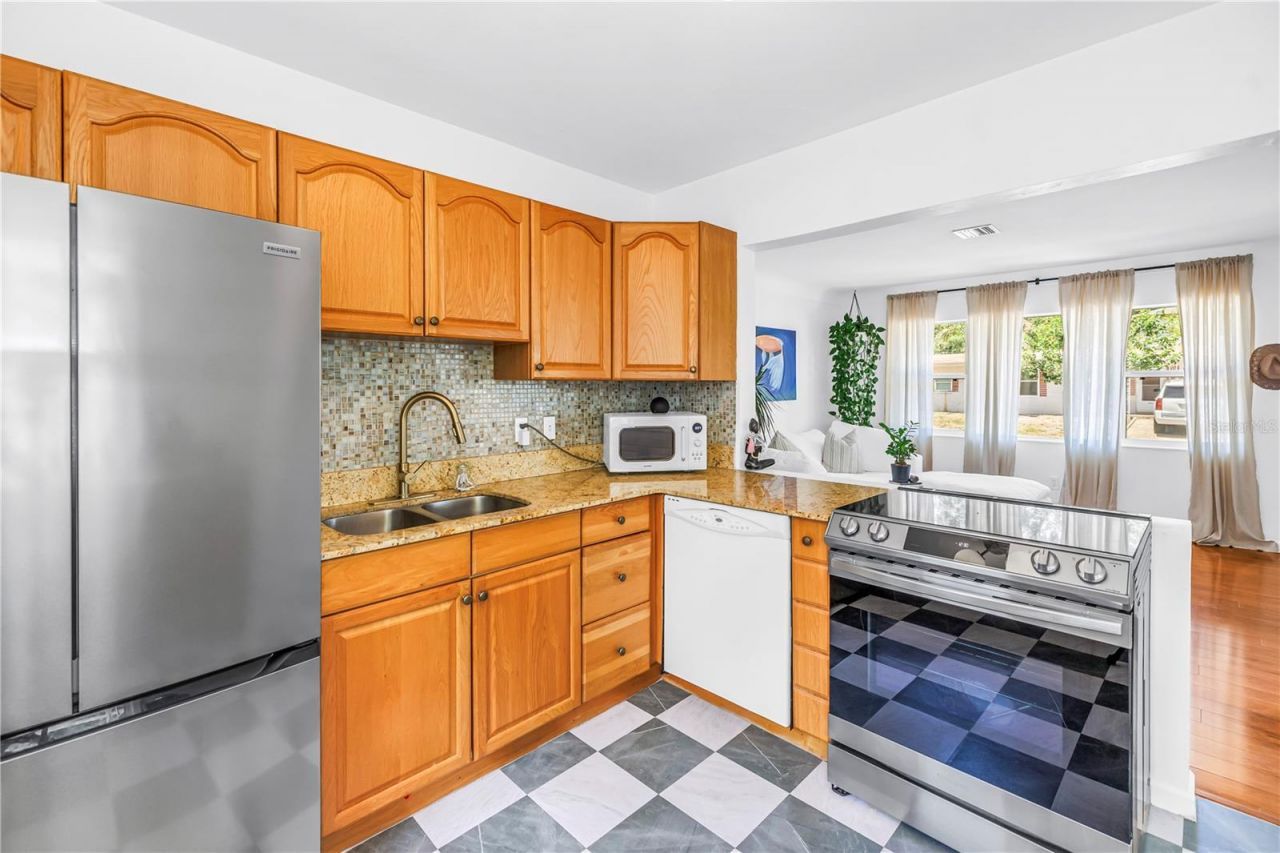 798 45th Avenue N, Saint Petersburg, FL 33703 Photo