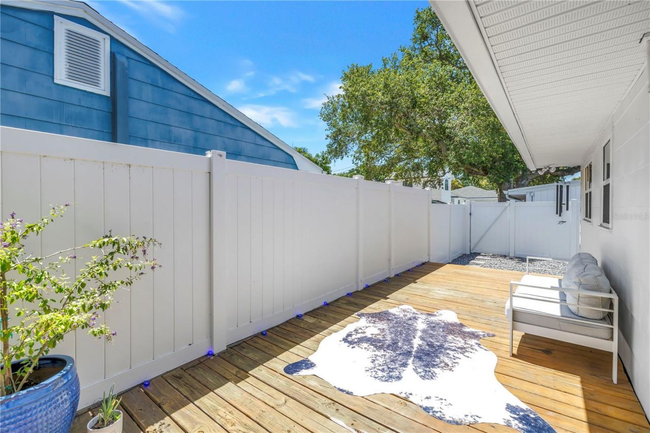 798 45th Avenue N, Saint Petersburg, FL 33703 Photo
