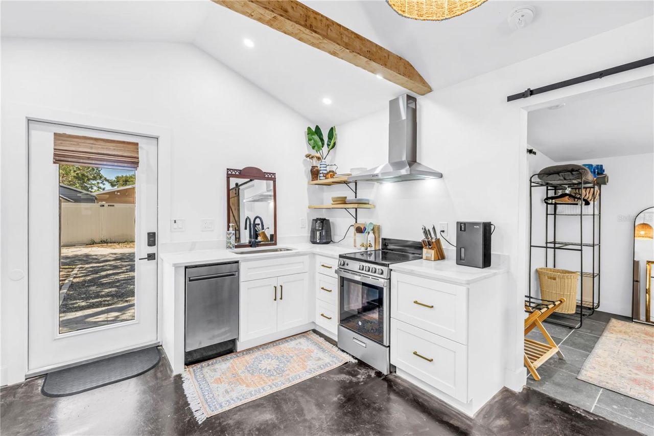 798 45th Avenue N, Saint Petersburg, FL 33703 Photo