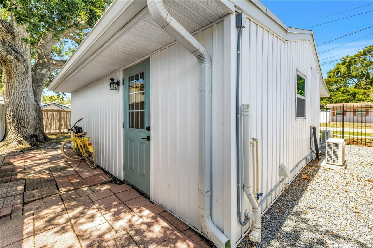 798 45th Avenue N, Saint Petersburg, FL 33703 Photo