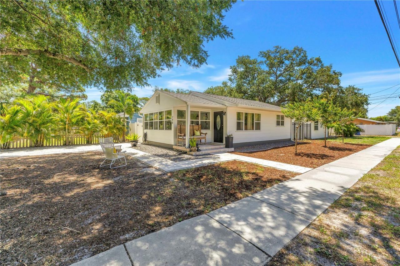 798 45th Avenue N, Saint Petersburg, FL 33703 Photo