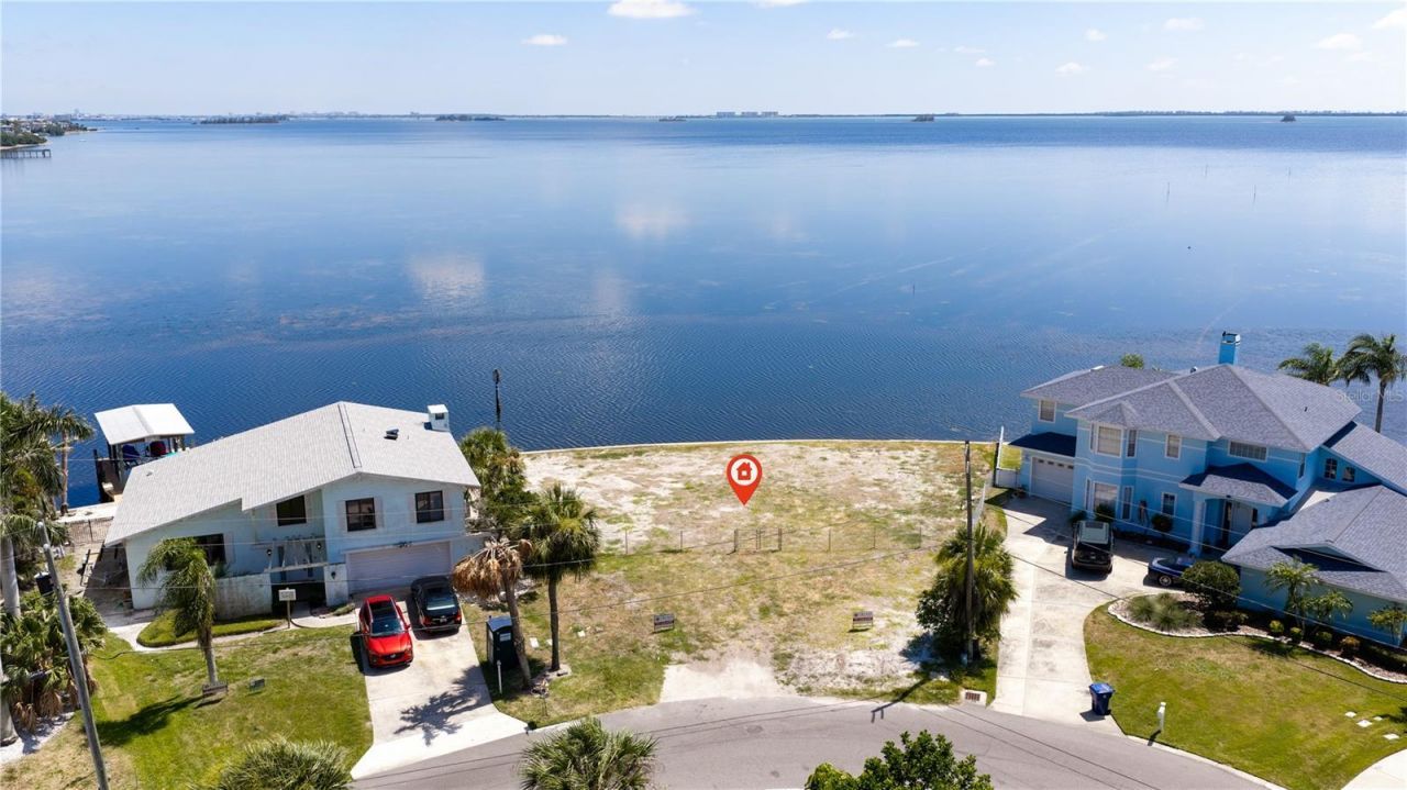 121 Augusta Avenue , Palm Harbor, FL 34683 Photo