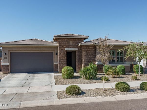 14178 W GRAY FOX Trail, Surprise, AZ 85387