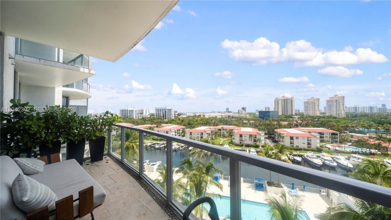 3029 NE 188th St , Unit 822, Aventura, FL 33180 Photo