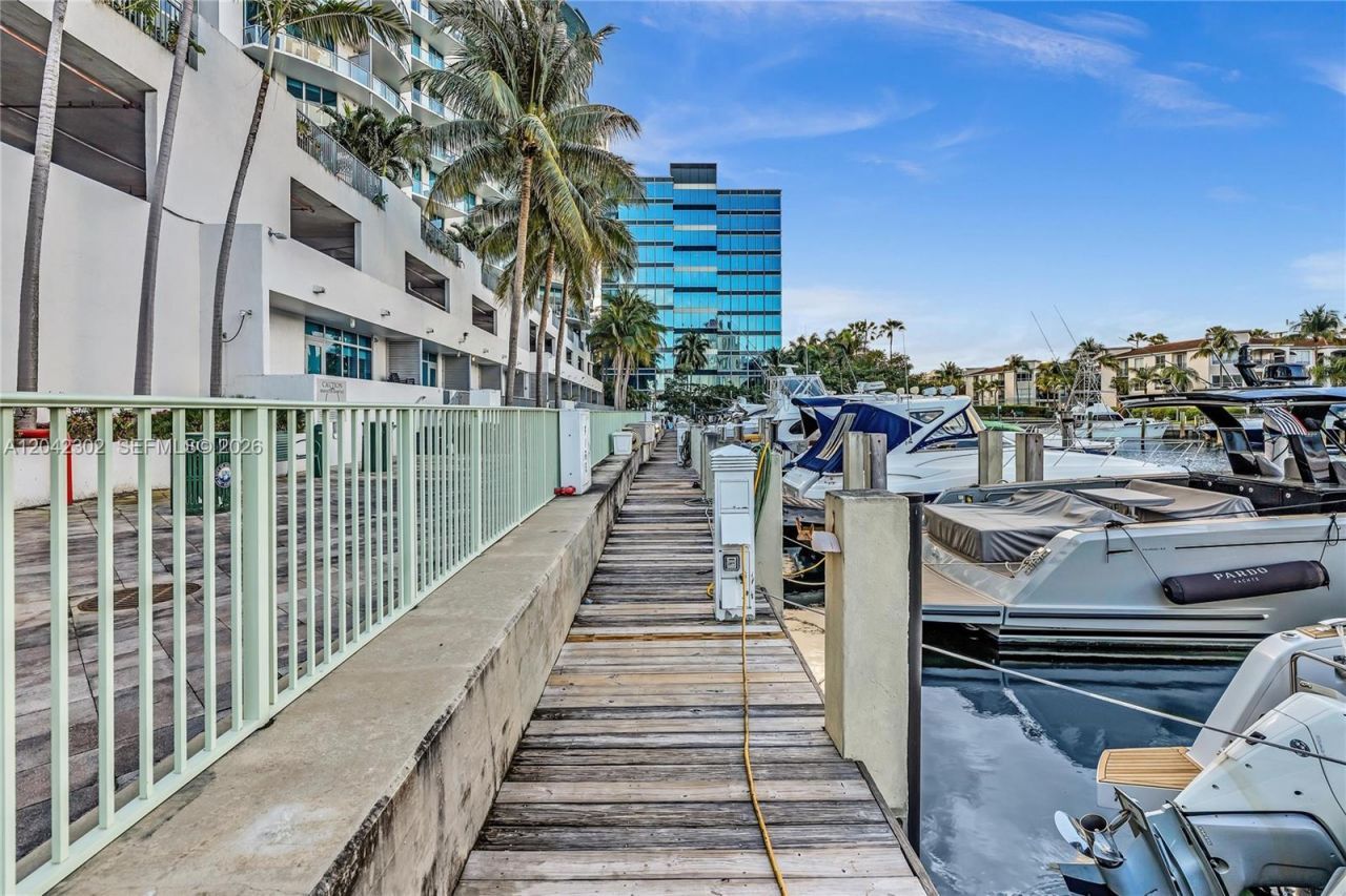 3029 NE 188th St , Unit 822, Aventura, FL 33180 Photo