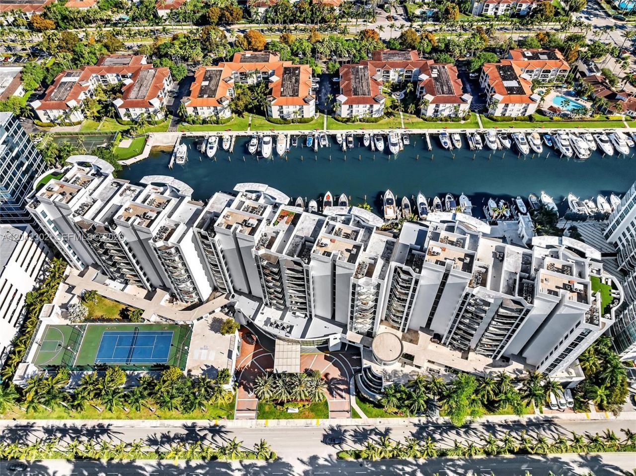 3029 NE 188th St , Unit 822, Aventura, FL 33180 Photo