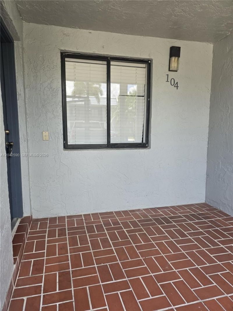 16581 Blatt Blvd, Unit 104, Weston, FL 33326 Photo