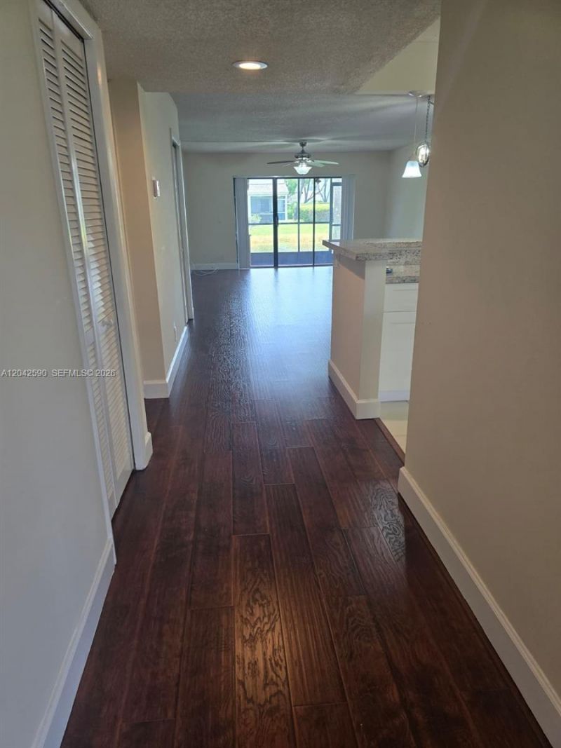 16581 Blatt Blvd, Unit 104, Weston, FL 33326 Photo