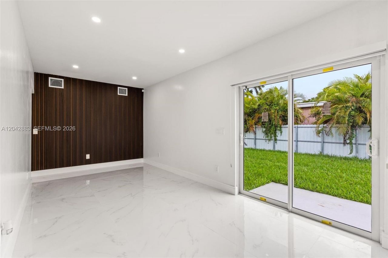 14801 NW 5th Ave , Miami, FL 33168 Photo