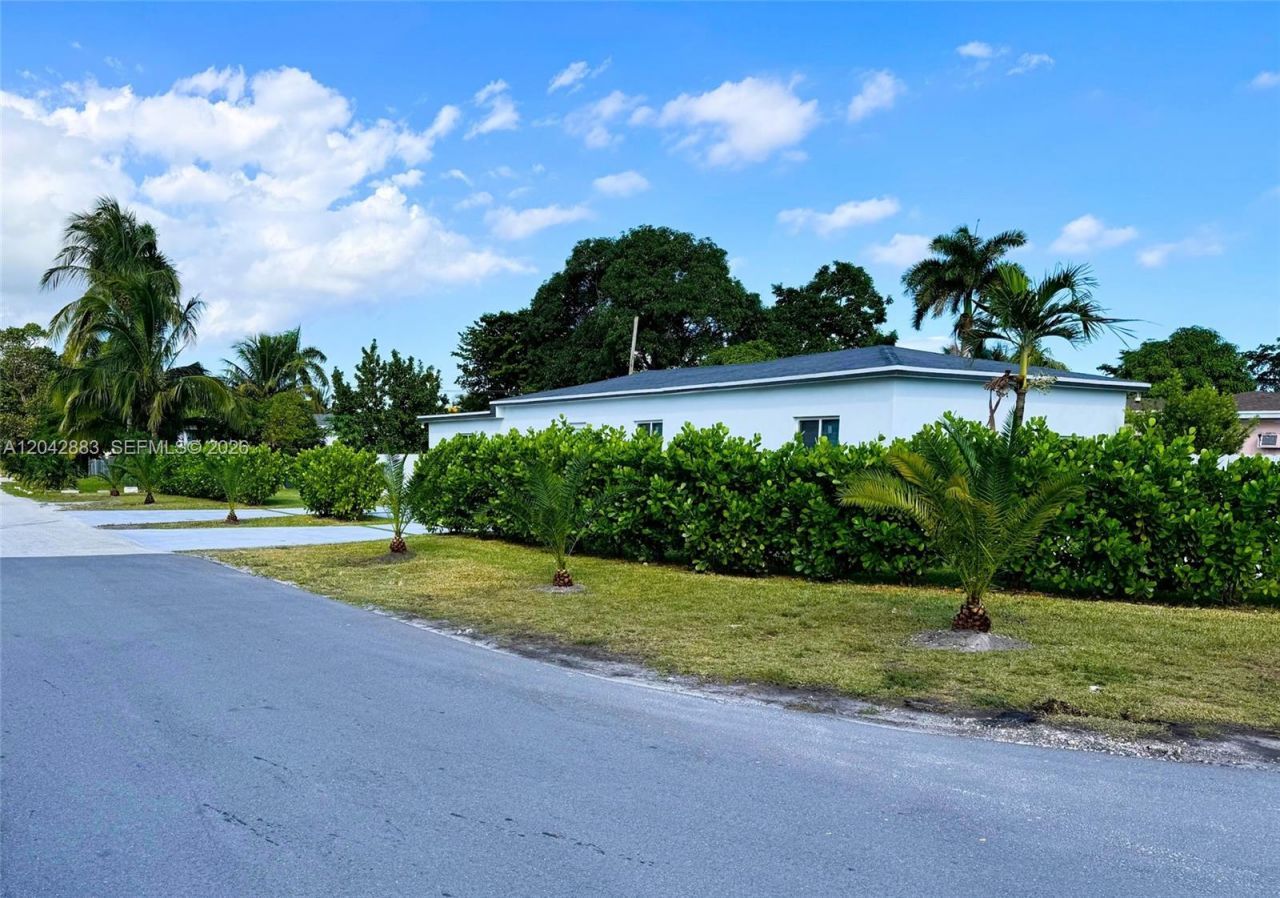 14801 NW 5th Ave , Miami, FL 33168 Photo