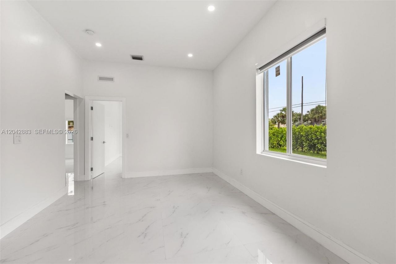 14801 NW 5th Ave , Miami, FL 33168 Photo
