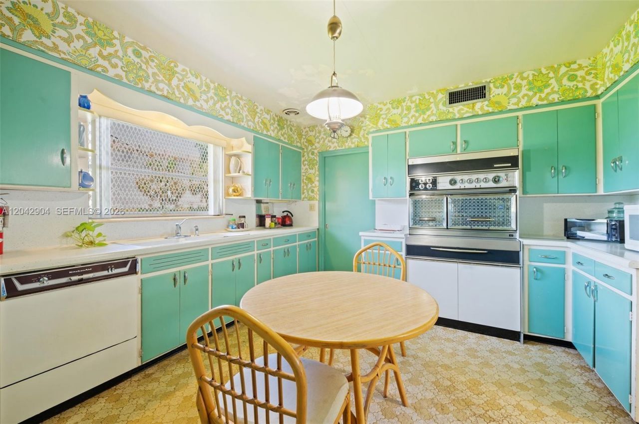 20 SW 4th St , Dania Beach, FL 33004 Photo