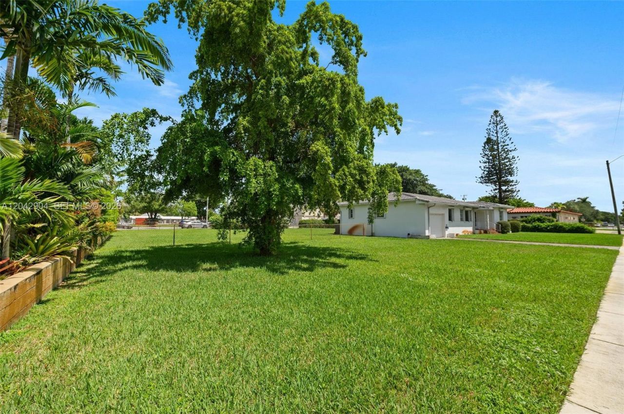 20 SW 4th St , Dania Beach, FL 33004 Photo
