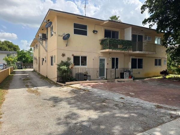 1945 NW 29th St , Unit A6, Miami, FL 33142