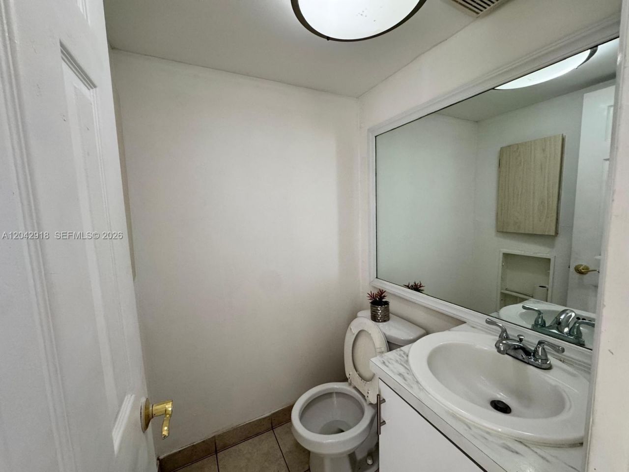 6675 W 4th Ave , Unit 310, Hialeah, FL 33012 Photo