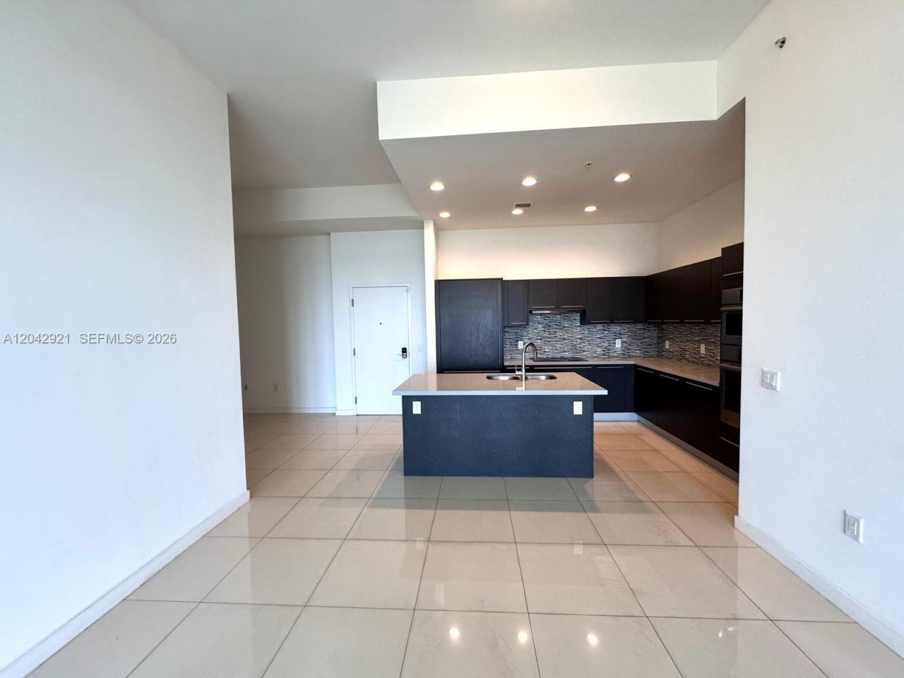 7825 NW 107th Ave, Unit 706, Doral, FL 33178 Photo