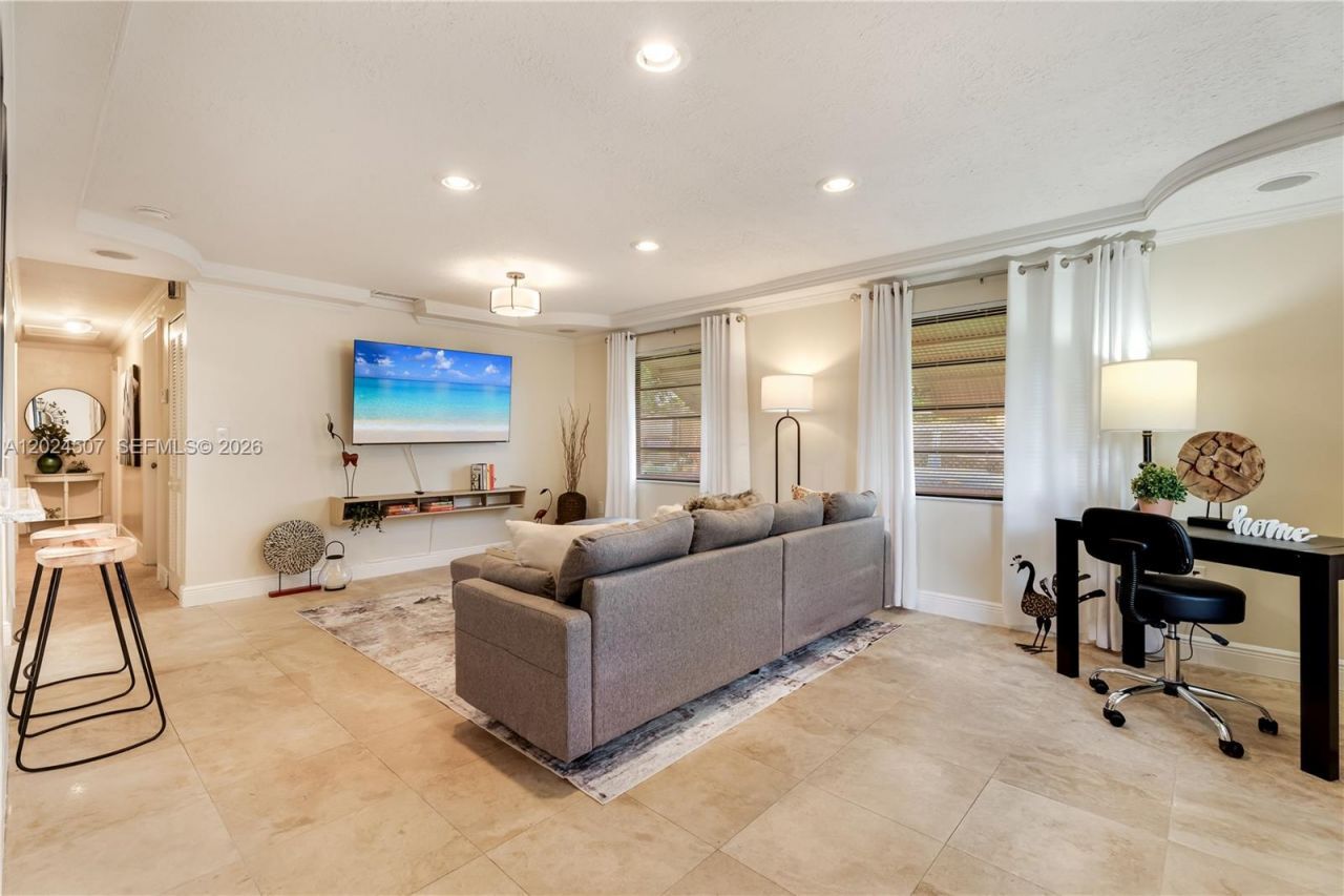 2225 NW 170th Ter , Miami Gardens, FL 33056 Photo