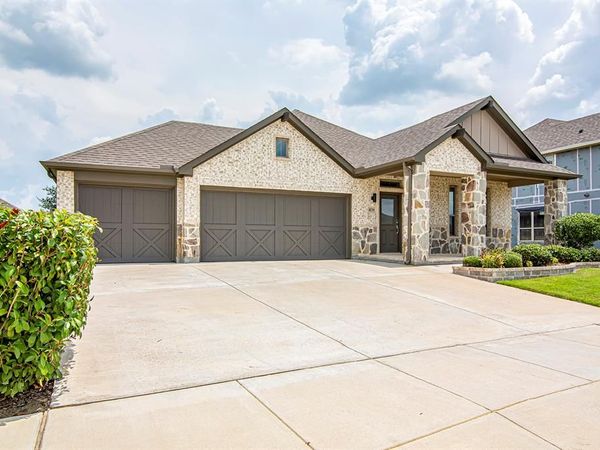 4718 BUTTONBUSH DR, Venus, TX 76084