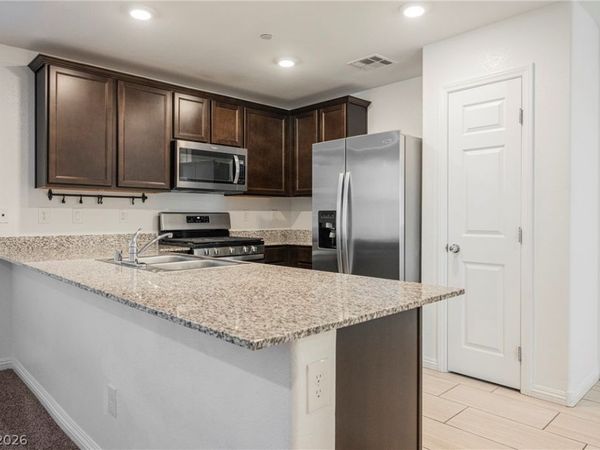 4574 Dover Straight Street , Las Vegas, NV 89115