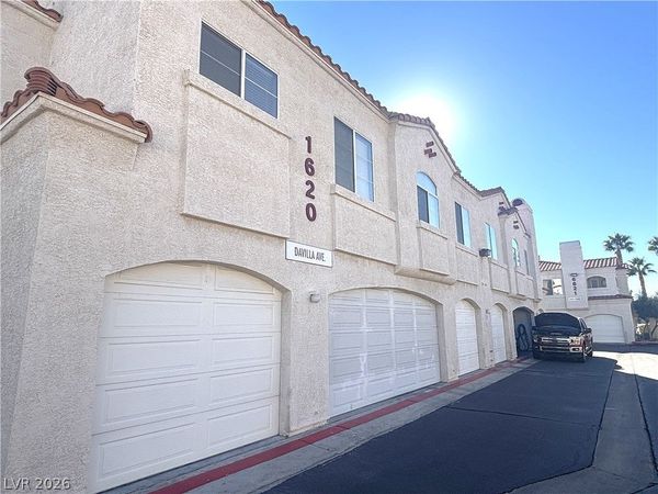 1620 Davilla Street , Unit 203, Las Vegas, NV 89146
