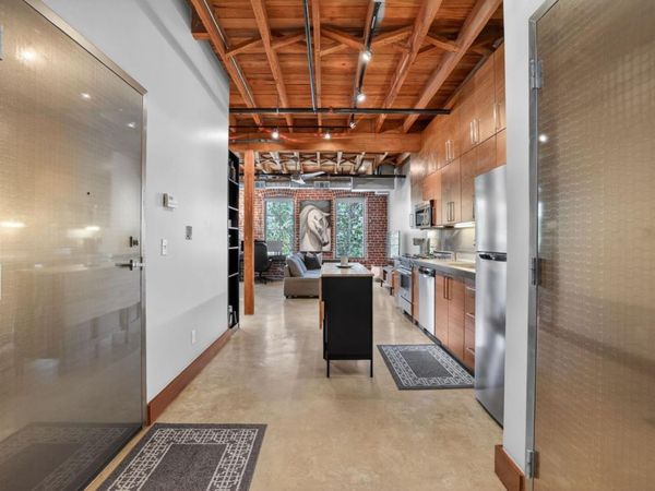1725 14th St #207, Unit 207, Sacramento, CA 95811