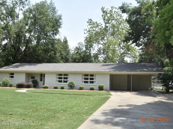 408 E Park Avenue, Greenwood, MS 38930
