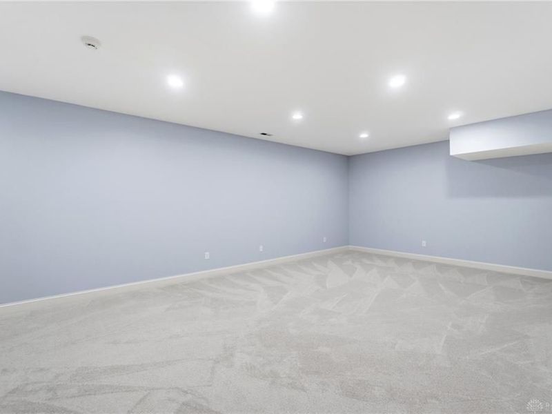 654 Beechwood Drive, Tipp City, OH 45371 Photo 51