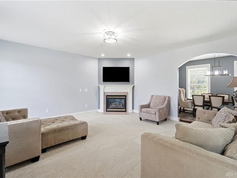 654 Beechwood Drive, Tipp City, OH 45371 Photo 8