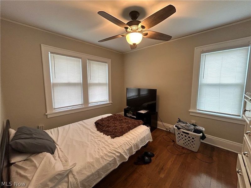 10323 Linnet Avenue, Cleveland, OH 44111 Photo 10