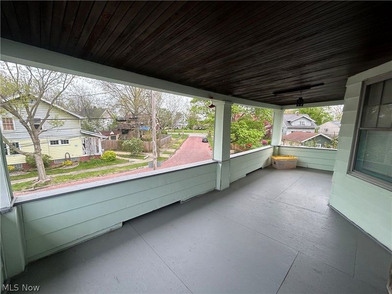 10323 Linnet Avenue, Cleveland, OH 44111 Photo 11