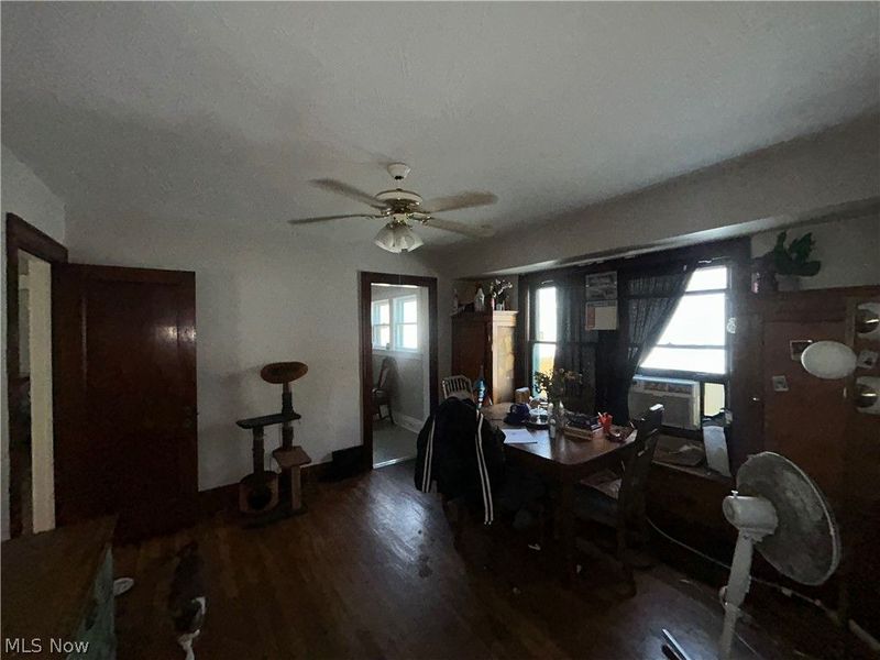 10323 Linnet Avenue, Cleveland, OH 44111 Photo 16