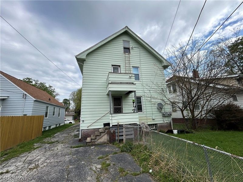 10323 Linnet Avenue, Cleveland, OH 44111 Photo 35