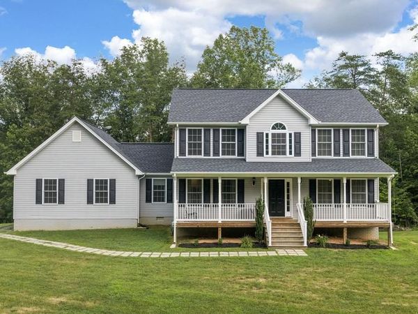 7035 SNAPPERS TRAIL, CASTLETON, VA 22716