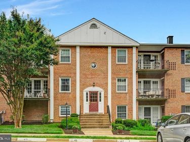 3961 LYNDHURST DRIVE , Unit 303, FAIRFAX, VA 22031