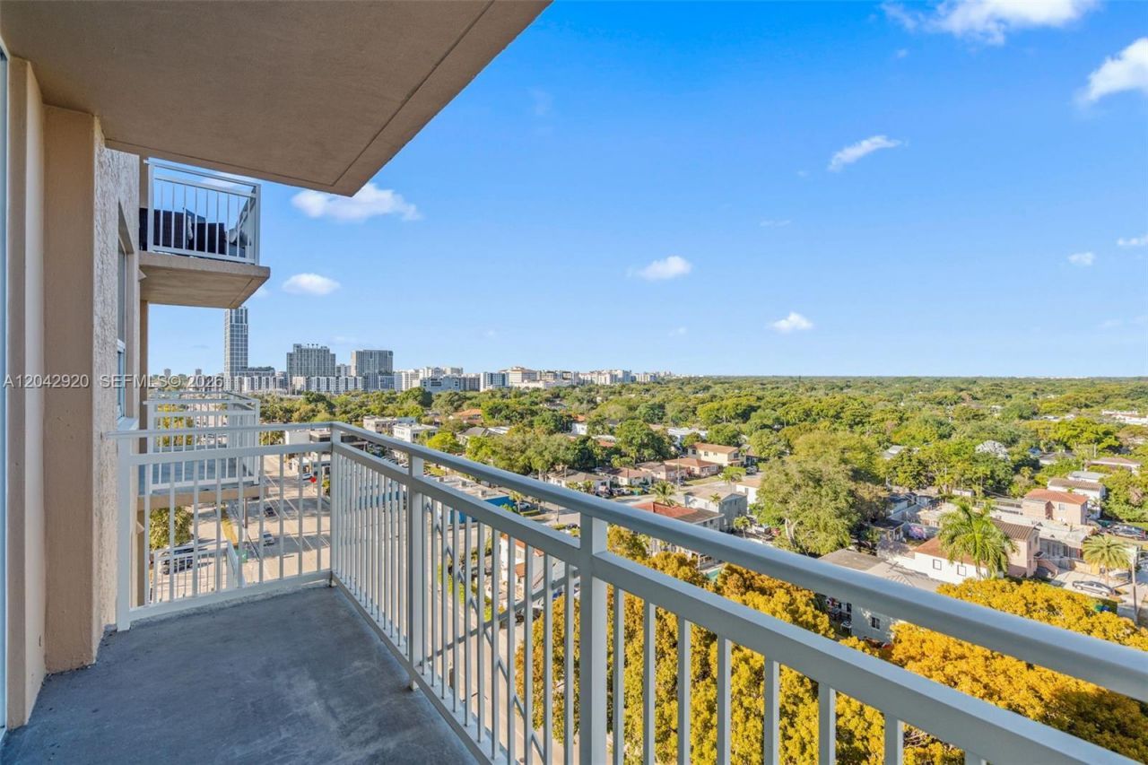 2665 SW 37th Ave, Unit 1404, Miami, FL 33133 Photo