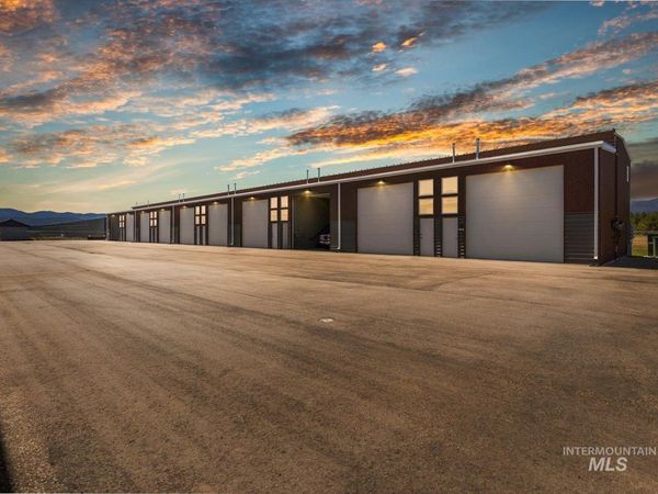 1453 S Main Unit 8, Unit 8, Cascade, ID 83611