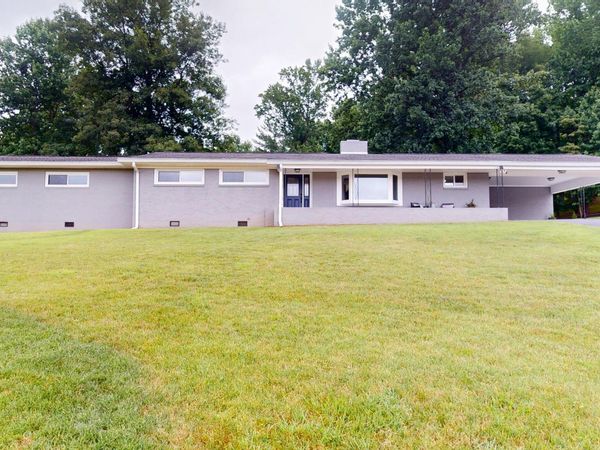 705 Lee Street, Elizabethton, TN 37643