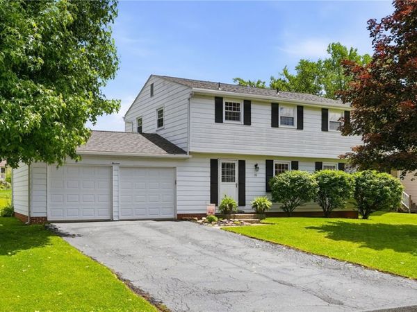 19 Seneca Drive, Greensburg, PA 15601
