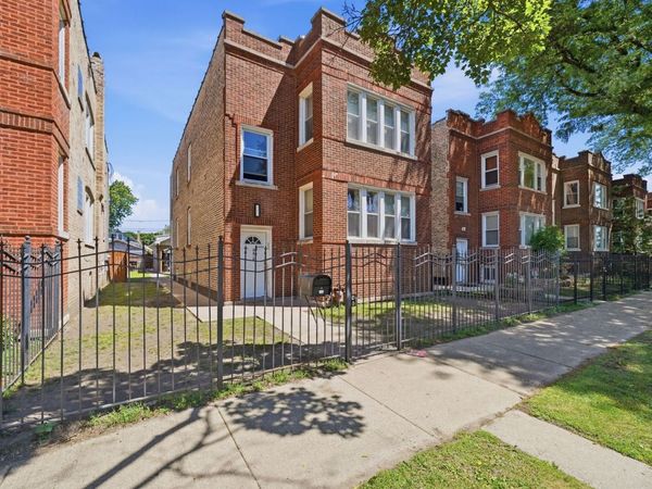 4840 W WABANSIA Avenue, Chicago, IL 60639