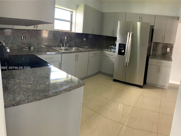 Unit Front, Miami, FL 33125