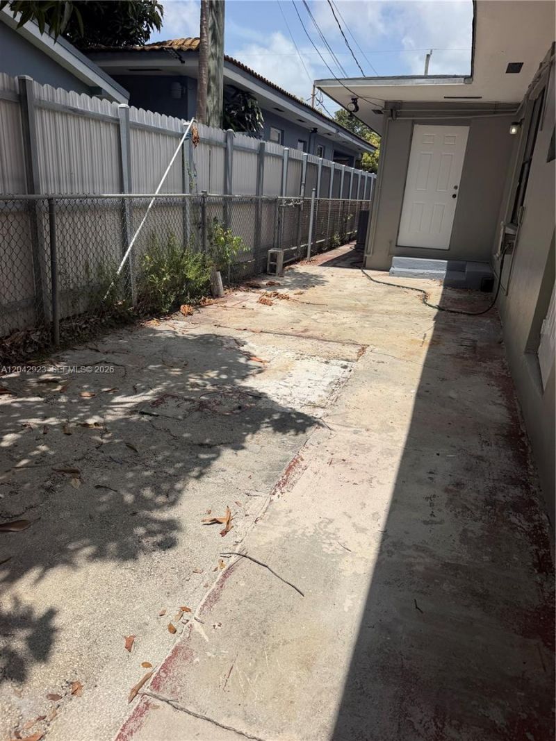 Please Call For Address, Unit Front, Miami, FL 33125 Photo