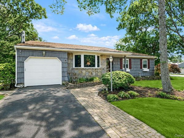 220 Terry Boulevard, Holbrook, NY 11741